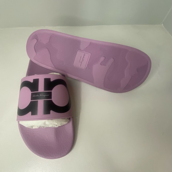 Ferragamo Gancini Pool Slides - NWT and box and dust bag - Picture 9 of 12